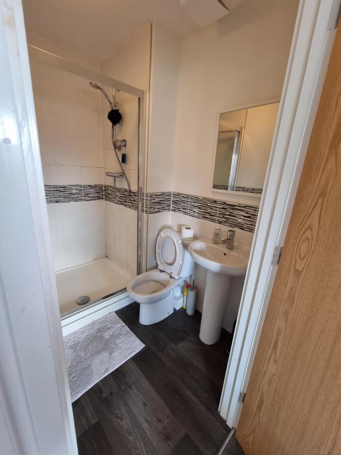 King En-Suite Close To The A30 Camborne Eksteriør billede